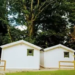 Dunmore Gardens Log Cabins